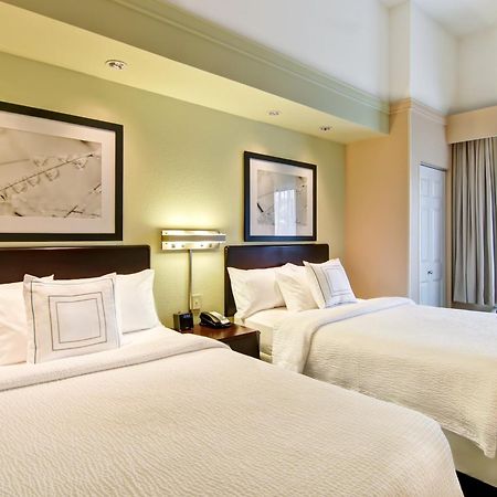 Springhill Suites Fresno Exterior foto