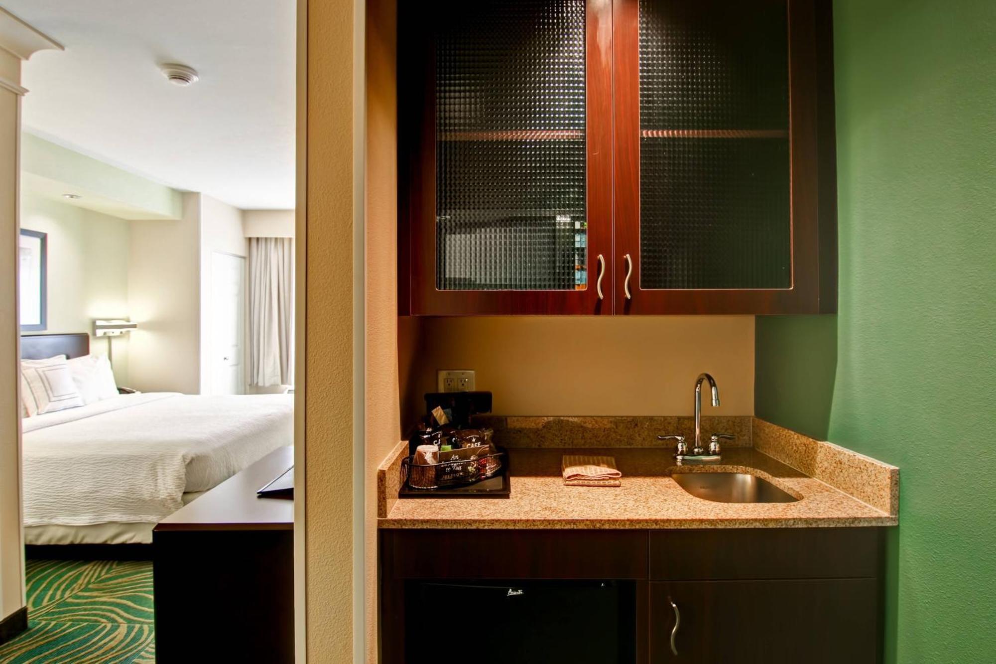 Springhill Suites Fresno Exterior foto